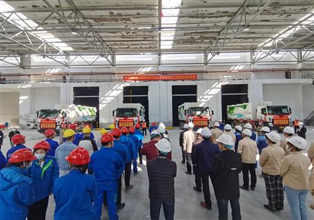 桂華分公司承建的柳州市生活垃圾焚燒處理工程首批垃圾進(jìn)場